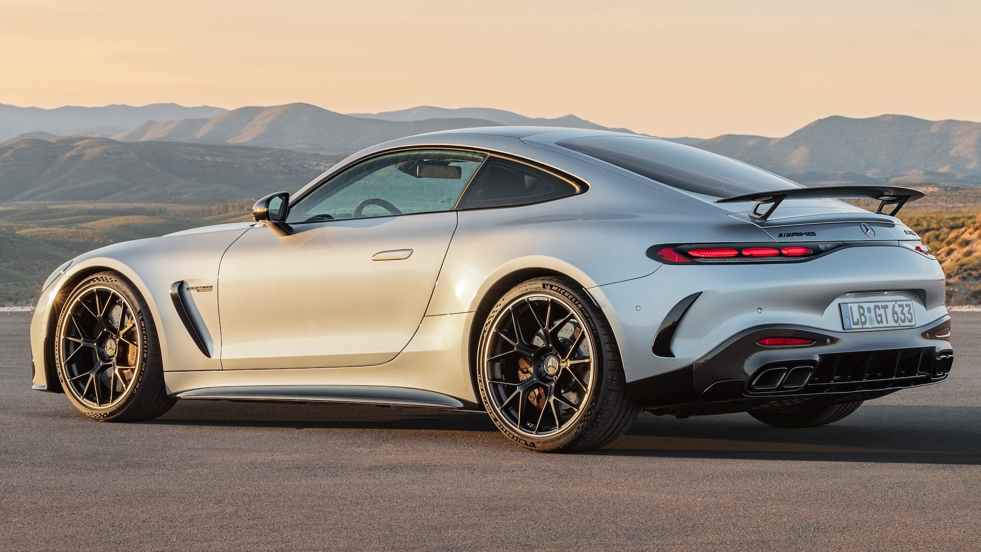 مرسدس بنز AMG GT63